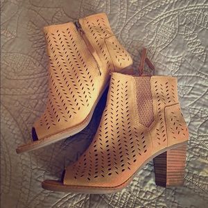 Toms Majorca Peep-Toe Booties